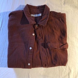 Lightweight button down